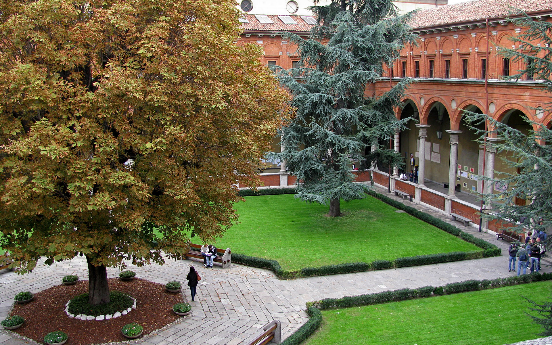 il convegno in Cattolica sulle Comunità mamma-bambino